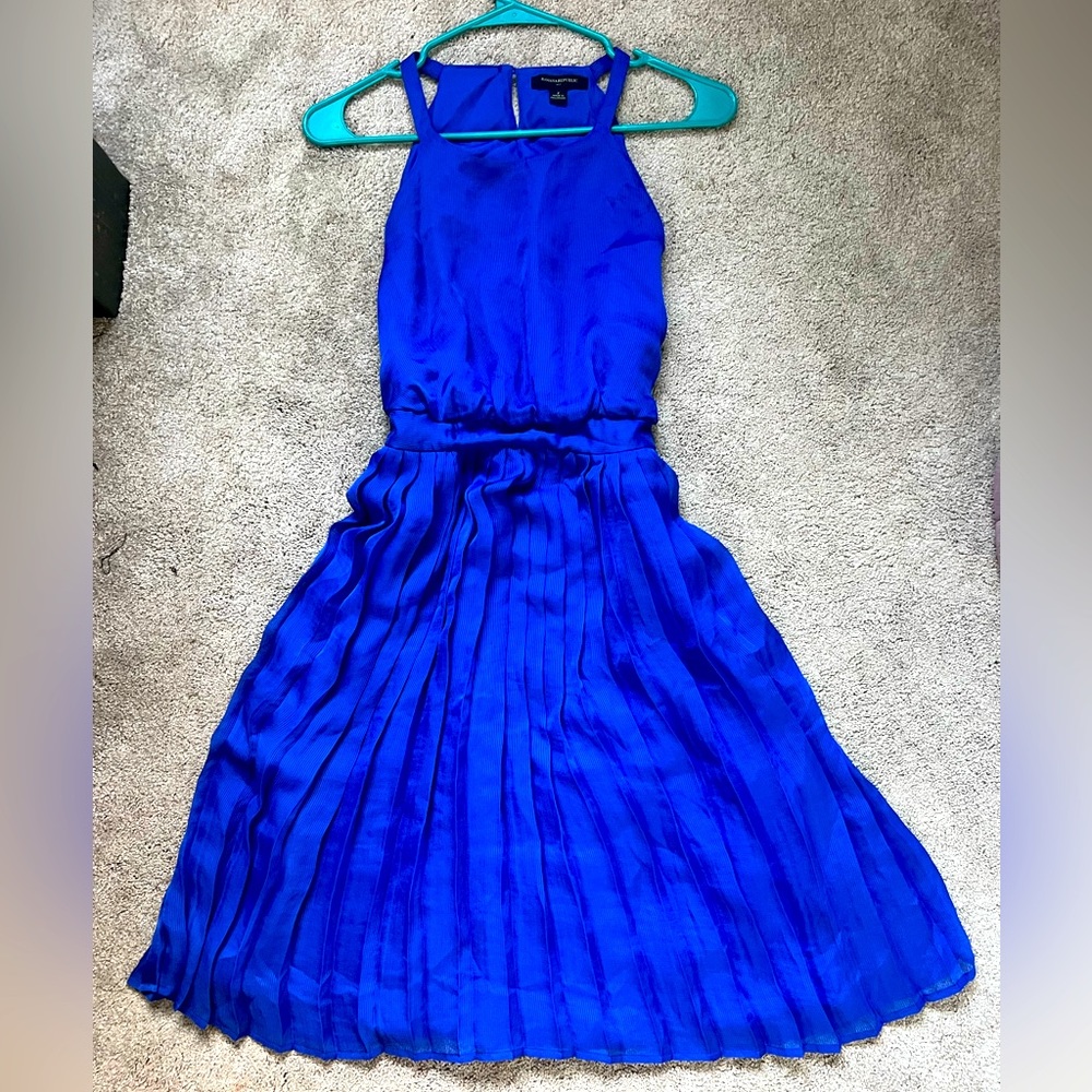 Gorgeous blue halter Banana Republic midi dress, never worn